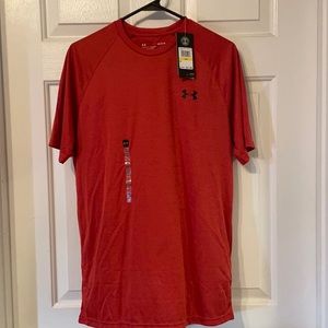 Underarmour T-shirt (size M)